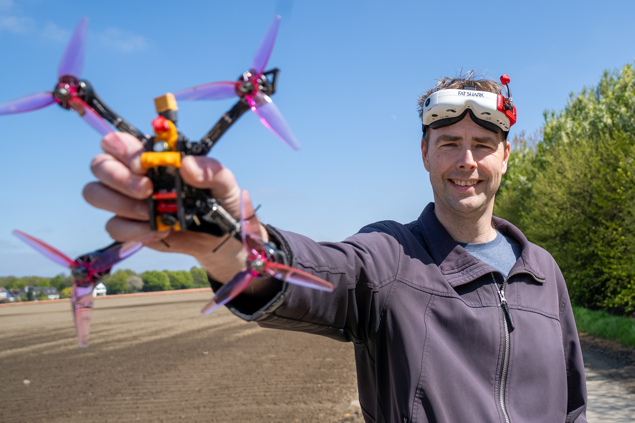 Dronepiloot Elwin met DJI Mavic en Avata drones